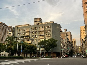 B正對雄商零公設電梯公寓低管理費住辦｜高雄市苓雅區民權一路