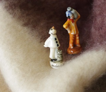 古董比利時購回之陶瓷小人物 兩個一起賣 W883