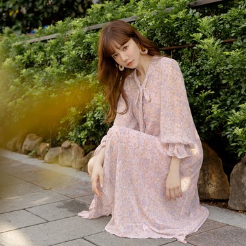OB嚴選 碎花綁帶領開襟長袖洋裝/外罩 《DA10466》