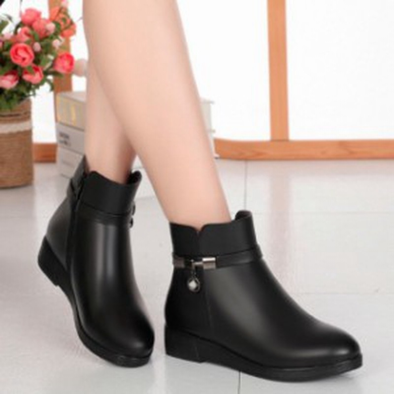 ショート 大人可愛い レディース 冬新作 歩きやすい ぺたん レディース アンクル丈 ローヒール 大きいサイズ ブーティー 黒 冬靴 ブーツ 通販 Lineポイント最大4 0 Get Lineショッピング