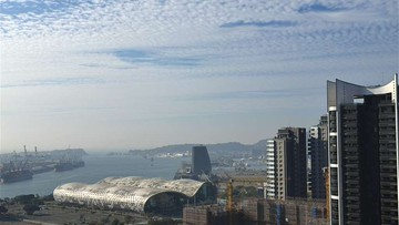 俯瞰海天交界  ·  設計成為品味  · 定潮｜高雄市前鎮區中華五路