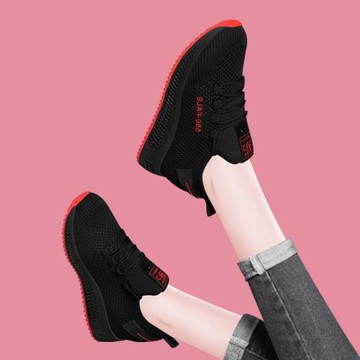 旅游鞋女2025新款春秋季單鞋飛織球鞋媽媽鞋中年老年鞋跳舞鞋軟底