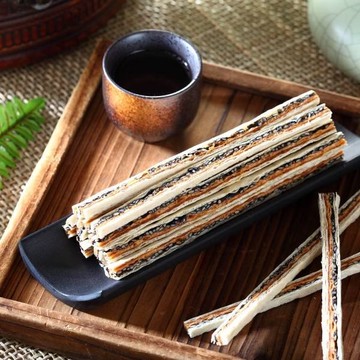 【梓官區漁會】極饌-雙層鮭魚夾心絲(130g/包)