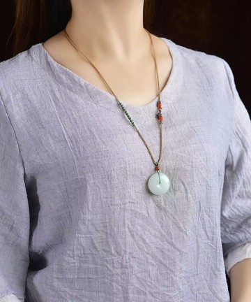 和田玉羊脂平安扣吊墜 寓意吉祥如意 雕工精緻 上身簡單大方