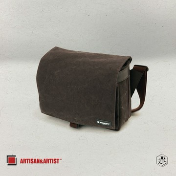 【ARTISAN & ARTIST】 帆布精緻相機包CCAM-7100 棕黑
