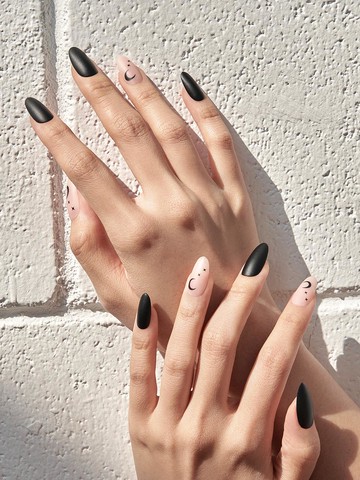 Resizable Nail Tip Moon Night (beige)