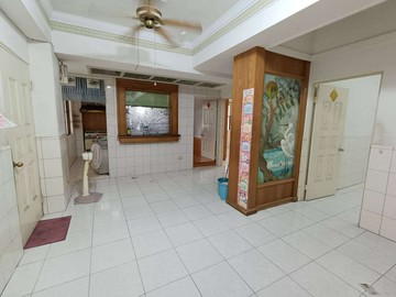 鼓山區中華一路三面採光通風電梯華廈｜高雄市鼓山區中華一路