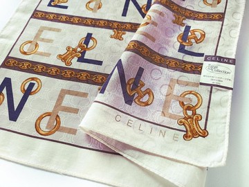 Celine 提花標誌手帕 - 珠寶鎖鏈墜飾印花 22.5 x 22.5 英吋