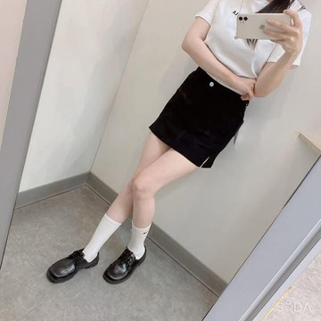 MUCH 主幼商場簡約素面微A字褲裙
