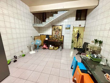 漢民商圈/二苓市場 低總價好入手免整理透天 ｜高雄市小港區二苓路