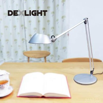 德克斯 DEXLIGHT City 城市之光 (5段調光) 5WLED 雙臂檯燈 HL1-116