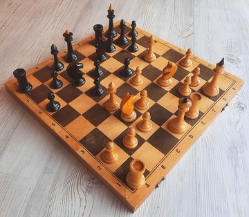Queens Gambit 俄羅斯西洋棋套裝復古 – 1980 年代模型蘇聯木製西洋棋套裝