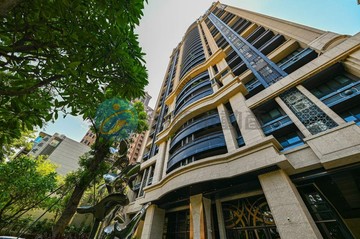 綠園道首排景觀 雙平車豪邸｜高雄市鼓山區馬卡道路