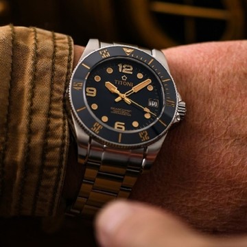 TITONI 梅花錶 海洋探索系列 83600 S-BO-255 天文台認證 600米潛水機械錶 藍面 42mm