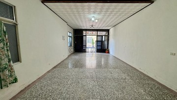 可廠登︱地坪一手屋︱近Lalaport７米大面寬｜台中市東區振興路