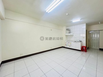 愛河旁流行音樂中心超值有陽台套房｜高雄市鹽埕區河西路