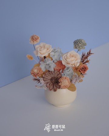 溫柔橘藍色系永生花桌花