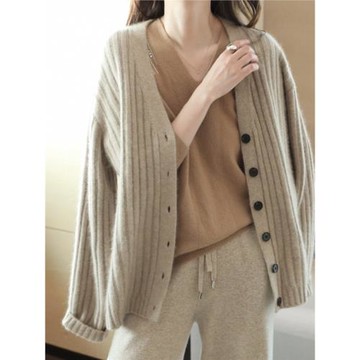 2025年秋冬新款女裝時尚洋氣減齡針織開衫百搭休閑風毛衣外套上衣