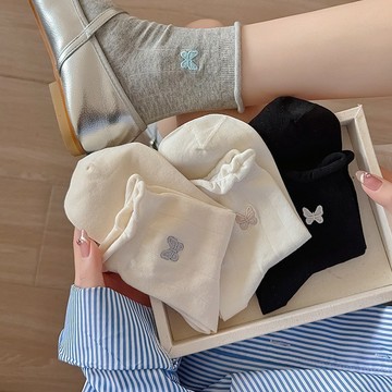 Monster有怪獸👾春夏新款 甜美蝴蝶 刺繡 捲邊鬆口 短筒襪 女襪 襪子 穿搭 OOTD**JH033