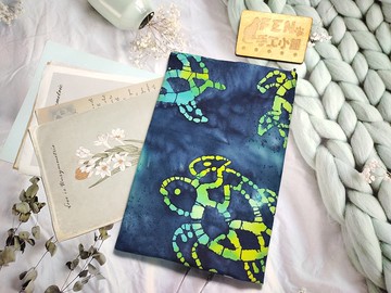 海洋系列-美國蠟染布棉布悠游大海龜布書衣-布書套-A5小說-25K