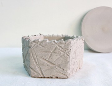 水泥花盆 \ 經典灰手雕【無植物】