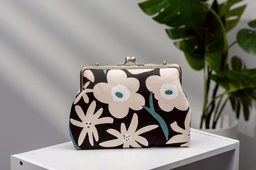 【北歐奶茶花】方形金屬口金包 #隨身包#古著#日式#可愛