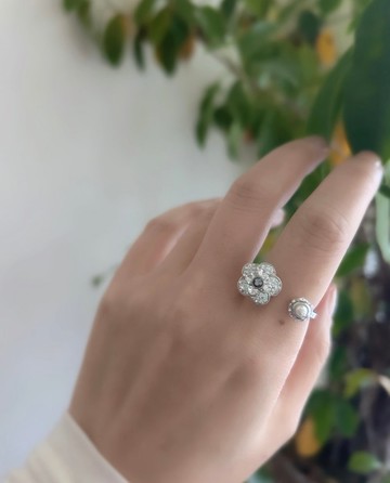 山茶花戒指 FREE SIZE 精緻優雅風格