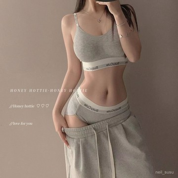 【限時特賣】内衣 性感内衣 低胸内衣 辣妹内衣 女生内衣 胸罩 小胸 美式運動內衣裸感無鋼圈大胸顯小聚攏收副乳黑色ins