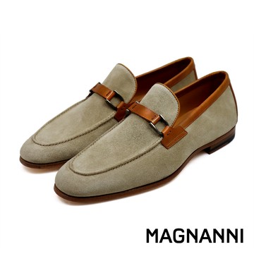 【MAGNANNI】西班牙質感麂皮低跟樂福鞋 淺棕色(25647-AVCU)