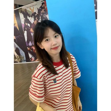 大碼女裝純棉條紋短袖t恤夏2026新款刺繡花中長寬鬆圓領上衣短袖上衣 短款上衣 體恤 氣質顯瘦 寬鬆百搭上衣 半袖上衣