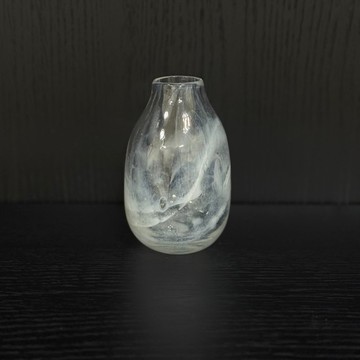 雲白輕霧玻璃花瓶
