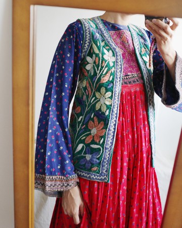 嬉皮逸品 Vintage 60s 阿富汗手工花朵刺繡絨布背心