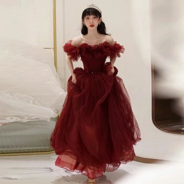 酒紅色新娘敬酒服女法式蓬蓬紗成人禮宴會主持人演出晚禮服一字肩