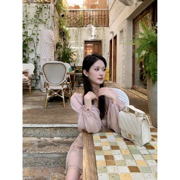 Juicecola 純欲方領長袖連衣裙女春秋收腰溫柔絕美漂亮氛圍仙女裙