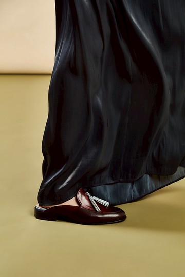 流蘇樂福拖鞋 - 棗紅