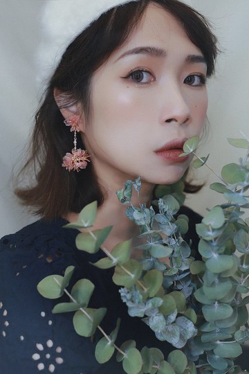 舞櫻 櫻花花球垂墜式水晶花樹脂 不對稱樹脂耳環 可改耳針耳夾