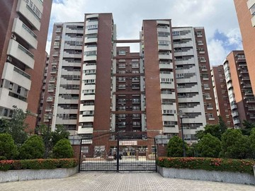 岡山國宅乙區四房平車*屋況優質大樓｜高雄市岡山區岡山路