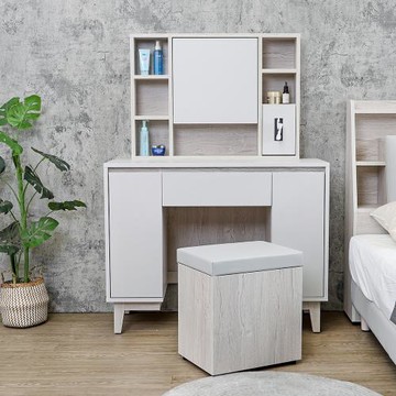 Boden-克萊妮3.3尺化妝桌/開門式鏡台/梳妝台(附耐磨皮革收納化妝椅)