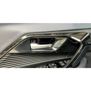 ~歐力斯~豐田 TOYOTA 24年 YARIS CROSS 內門碗 內門拉手 內把手框 內門把手框 碳纖維紋 烤漆黑