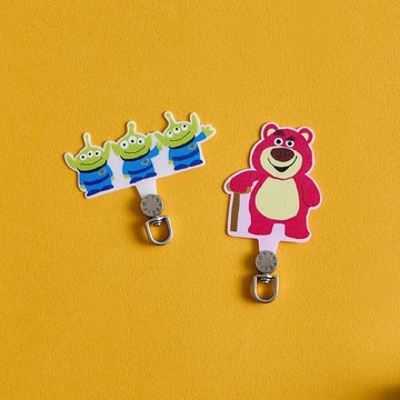 Pixar玩具總動員-熊抱哥杵拐杖旋轉手機掛片/夾片