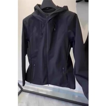 2025年春季新款女士連帽修身顯瘦百搭戶外防風防水軟殼沖鋒衣外套