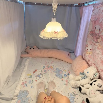 新上架👉宿舍床上蕾絲懸掛花朵掛燈 裝飾氛圍感寢室床頭燈充電氛圍小夜燈交換禮物 送朋友禮物