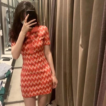 2022春夏新款法式小子Polo領格子別致設計感小眾高級感連衣裙女