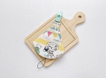 牛仔弟弟 手工奶嘴鏈+防塵套 扣帶奶嘴夾