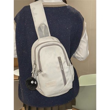 ins胸包女學生簡約百搭小熊小眾設計運動斜挎包騎行休閑單肩背包