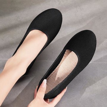 老北京布鞋女春秋新款軟底舒適上班工作平底黑色2025年媽媽單鞋子