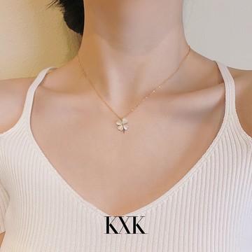 四葉草貓眼石項鏈女新款輕奢小眾設計感頸鏈小香風鎖骨鏈