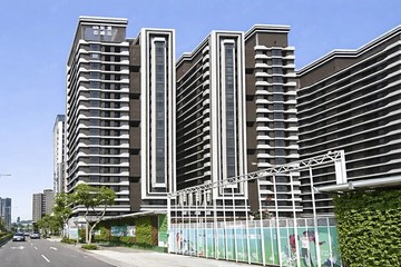 新莊『都峰苑』三角窗店辦~近宏匯廣場，捷運副都心站｜新北市新莊區中央路