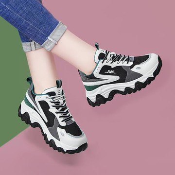 顯腳小老爹鞋ins潮2025新款春秋厚底運動休閑旅游健身跑步女鞋子