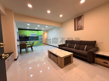 高雄火車站雙捷運翻新2房(A)｜高雄市新興區林森一路